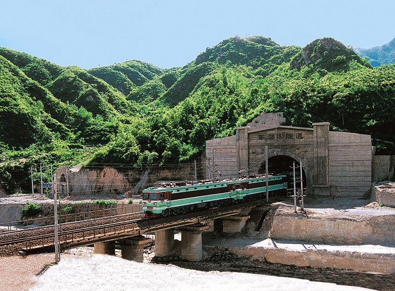 Jundushan Tunnel of Datong–Qinhuangdao Railway